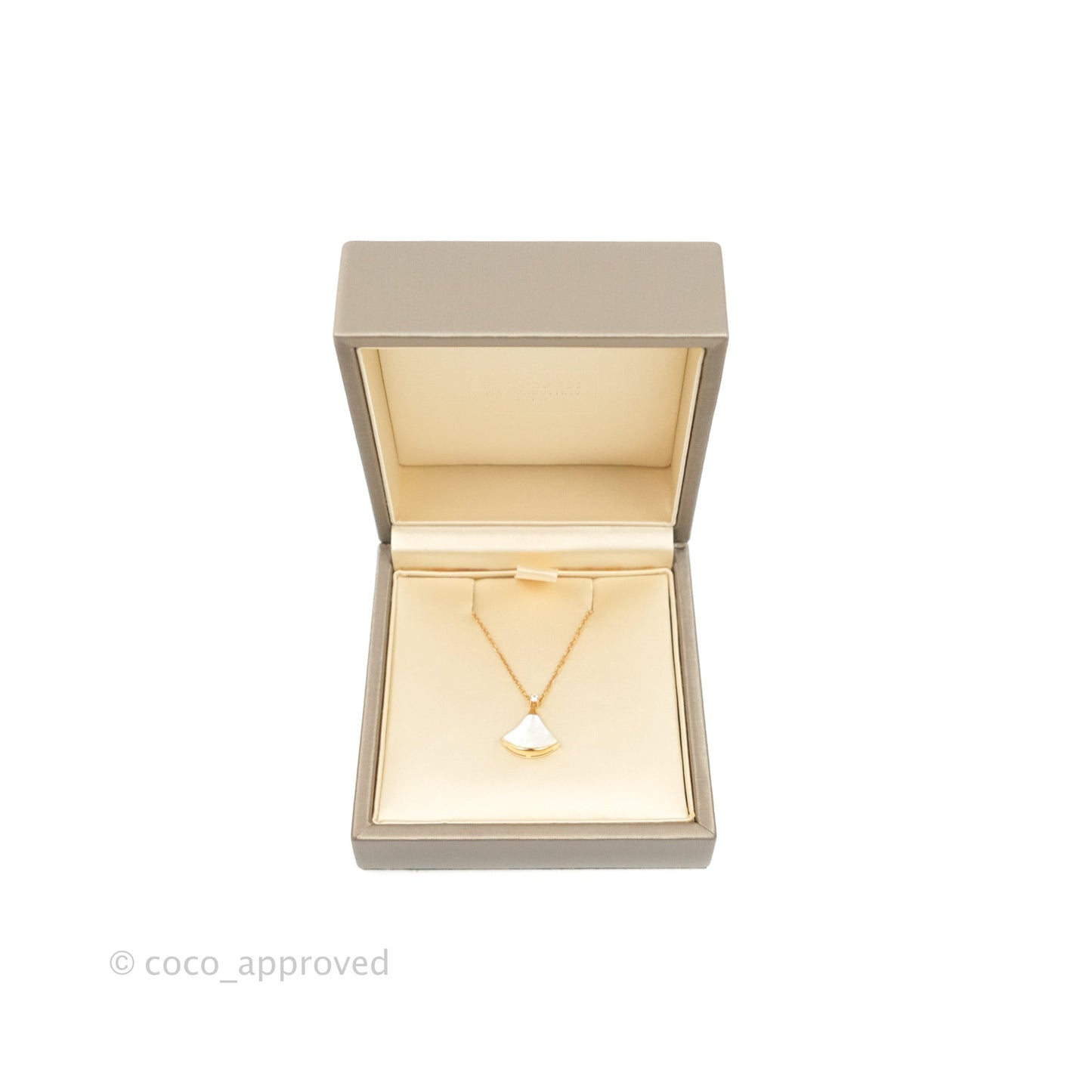 Bvlgari Divas Dream Necklace 18K Rose Gold Diamond Mother of Pearl