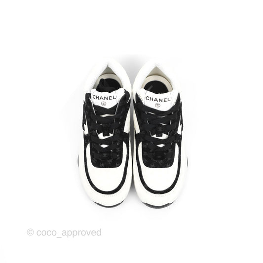 Chanel CC Sneakers Black/White Size 35