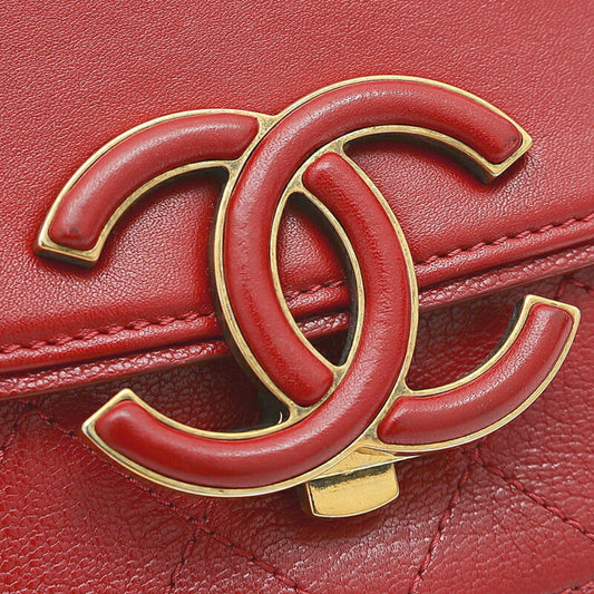 Luxury Chanel matelasse 2-way chain bag leather red gold hardware