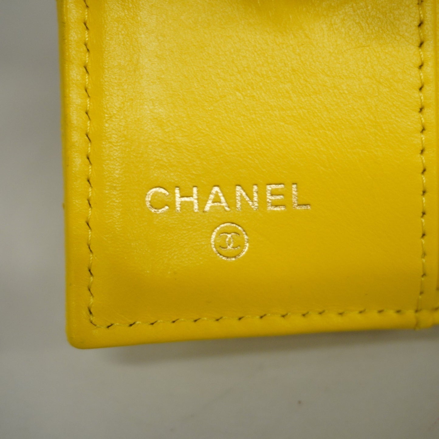 Luxury Chanel Matelasse Tri-fold Wallet Gold Metal Fittings Women's Caviar Leather
