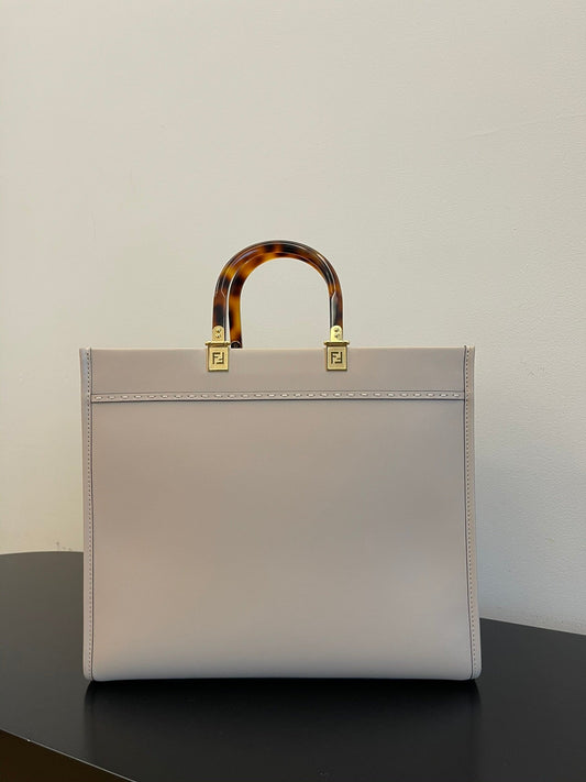 Luxury FendiSHINE LARGE 35 TOTE IN BEIGE CREAM CALFSKIN