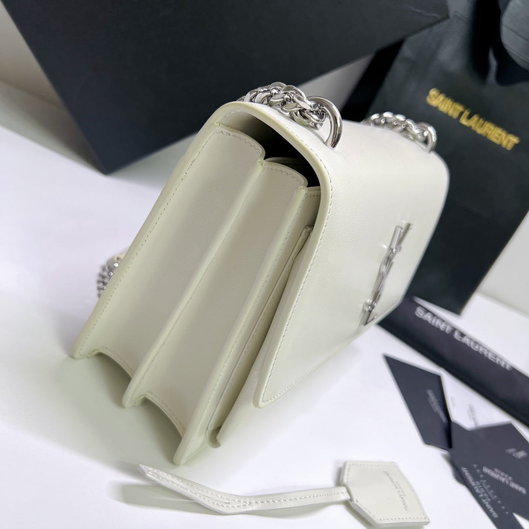 Luxury Saint Laurent SUNSET MEDIUM 22 IN WHITE CALFSKIN SILVER HARDWARE