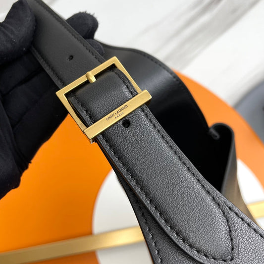 Luxury Saint Laurent le 5a7 small 23cm black calfskin