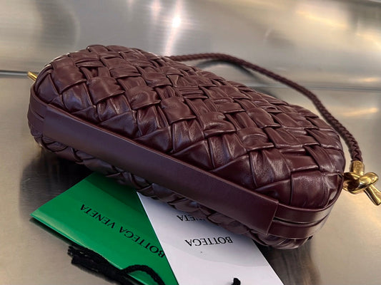 Luxury Bottega Veneta KNOT 20 IN BAROLO LAMBSKIN WITH CHAIN