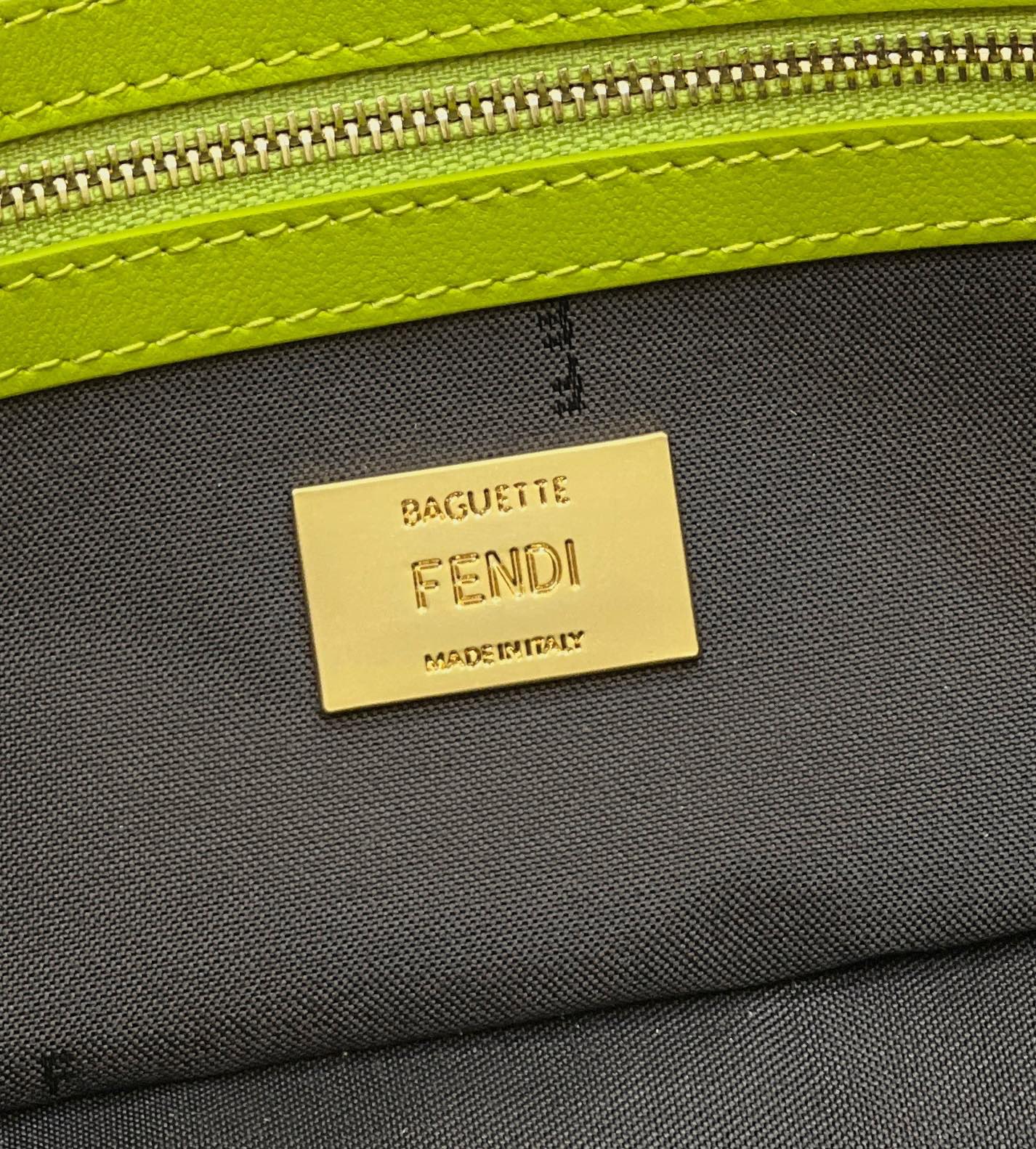 Luxury FendiBAGUETTE WITH FF MOTIF 27 IN LIMERICK SOFT LAMBSKIN GOLD HARDWARE