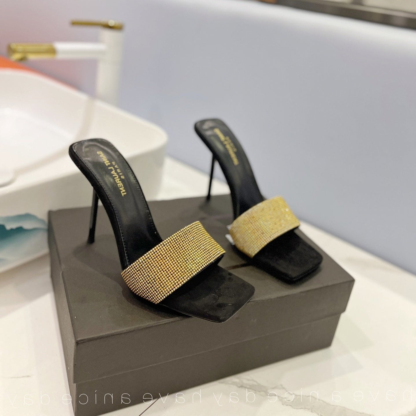 Luxury Saint Laurent SL LUCKY GOLD CRYSTAL HIGH HEELS BLACK CALFSKIN