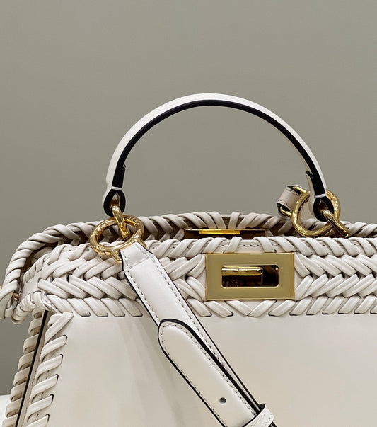 Luxury FendiPEEKABOO ISEEU 27 IN WHITE SMOOTH CALFSKIN WITH WOVEN TRIM GOLD HARDWARE