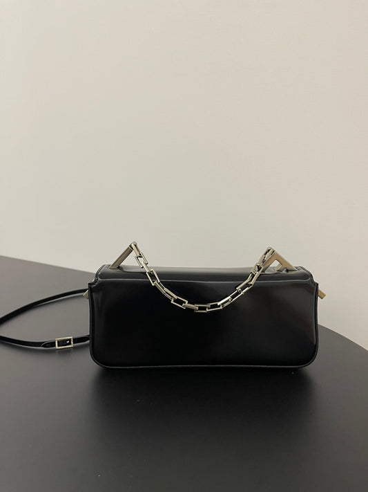 Luxury FendiLuxury FendiMINI FIRST SIGHT 23 BAG IN BLACK CALFSKIN WITH SILVER HARDWARE