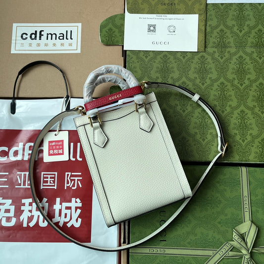 Luxury Gucci DIANA TOTE BAG 19 IN WHITE LAMBSKIN WITH BAMBOO HANDLE