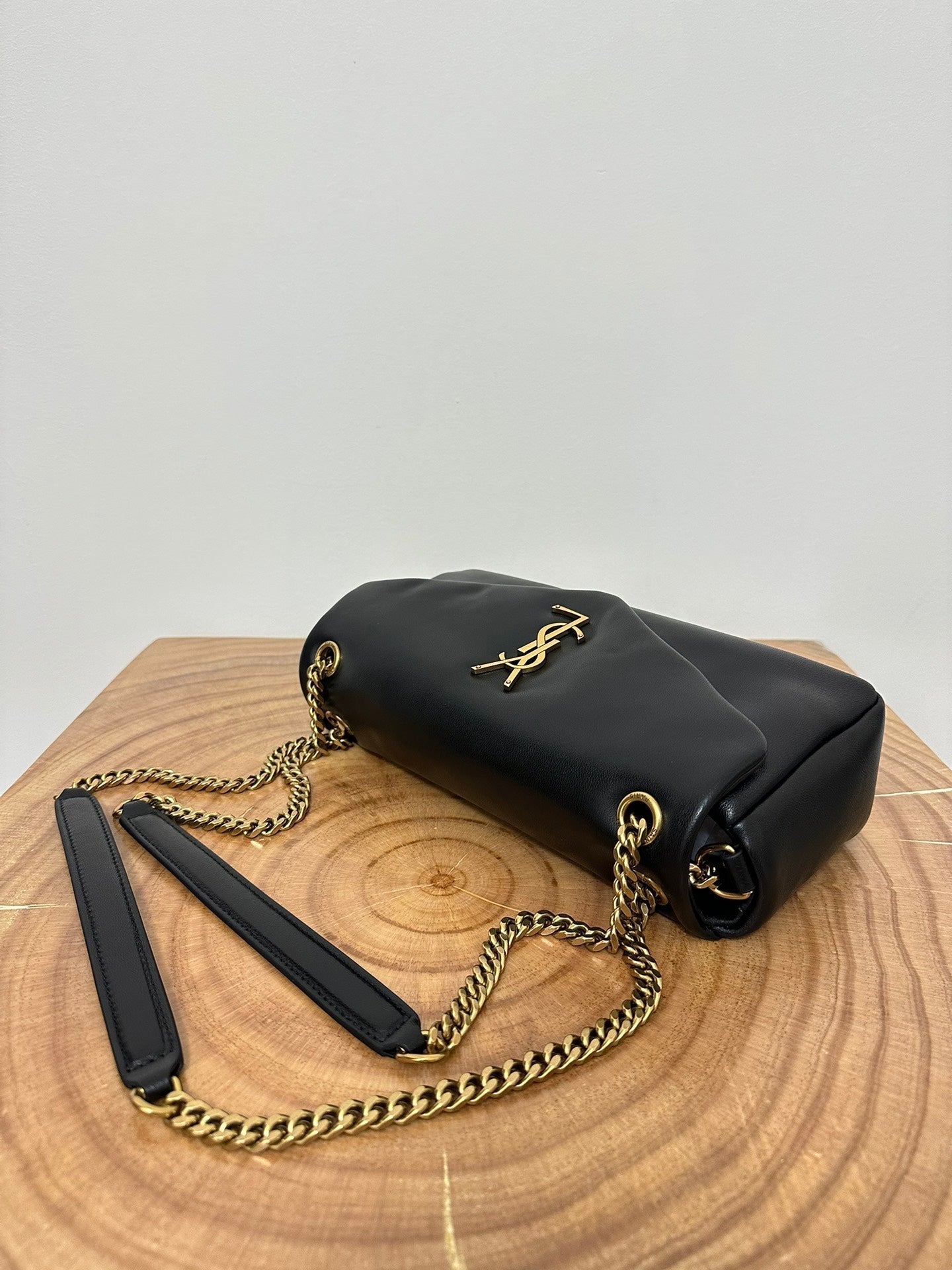 Luxury Saint Laurent SL 26cm Calypso Chain Bag Black Leather
