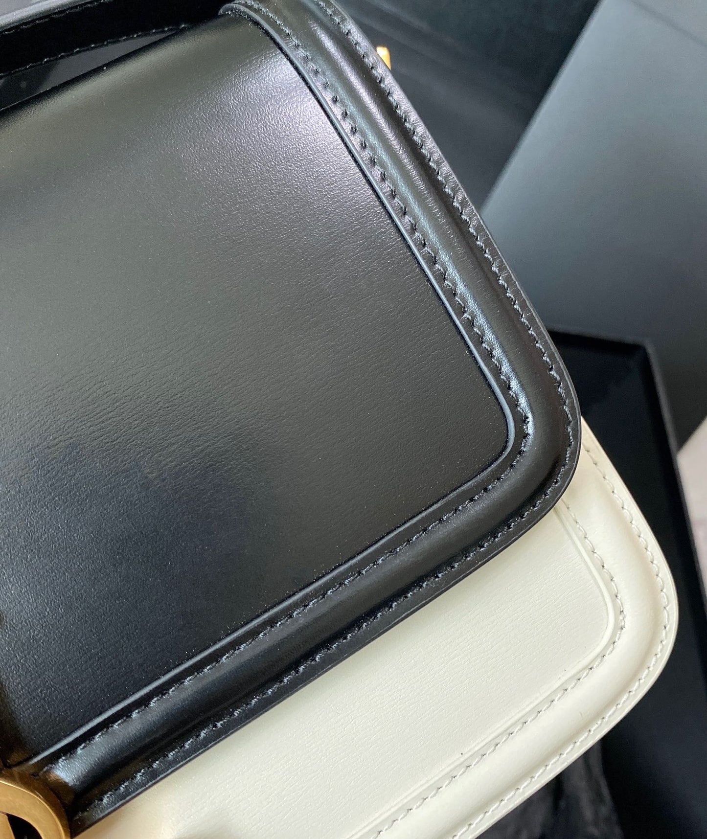 Luxury Saint Laurent SOLFERINO MEDIUM SATCHEL 23 IN BLACK MIX WHITE CALFSKIN GOLD LOGO
