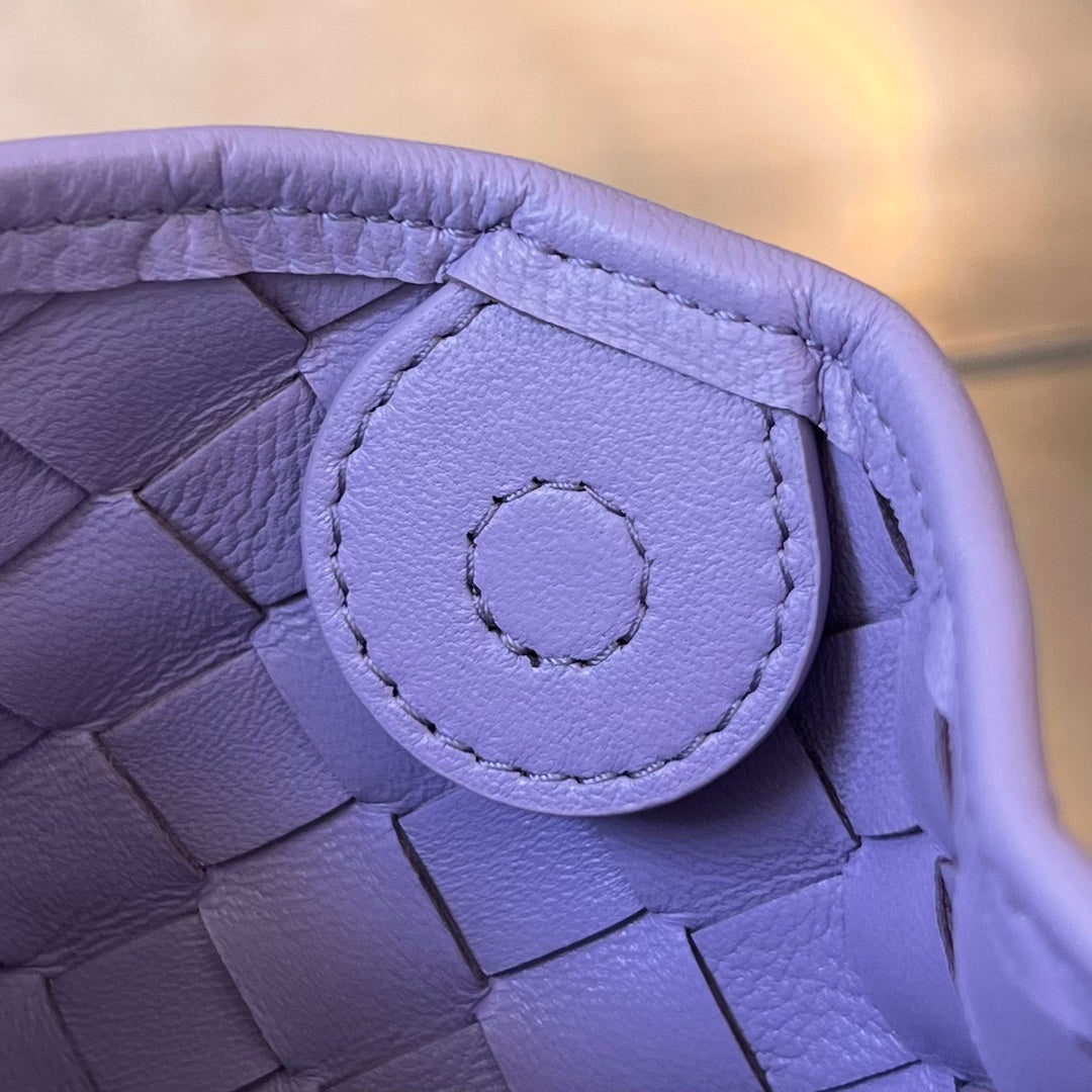 Luxury Bottega Veneta SARDINE 20 WITH CHAIN IN ORCHID PURPLE LAMBSKIN