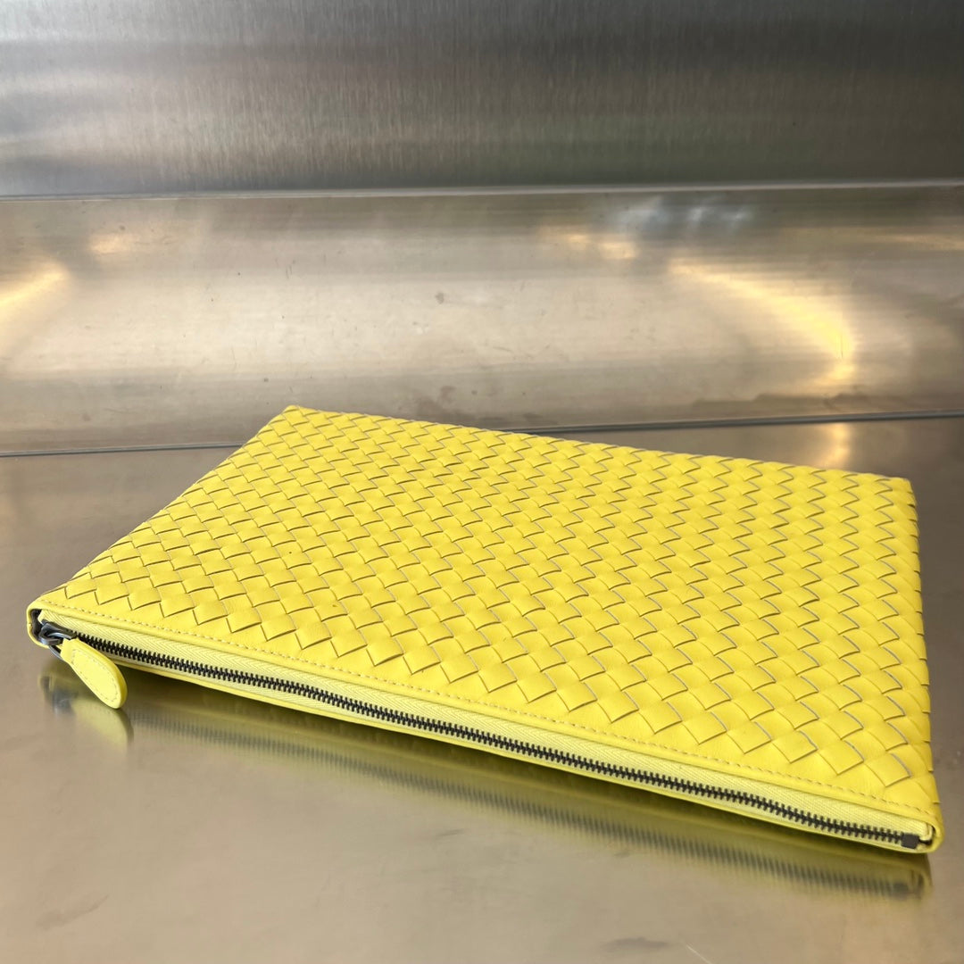 Luxury Bottega Veneta INTRECCIATO 30 IN LIGHT YELLOW LAMBSKIN