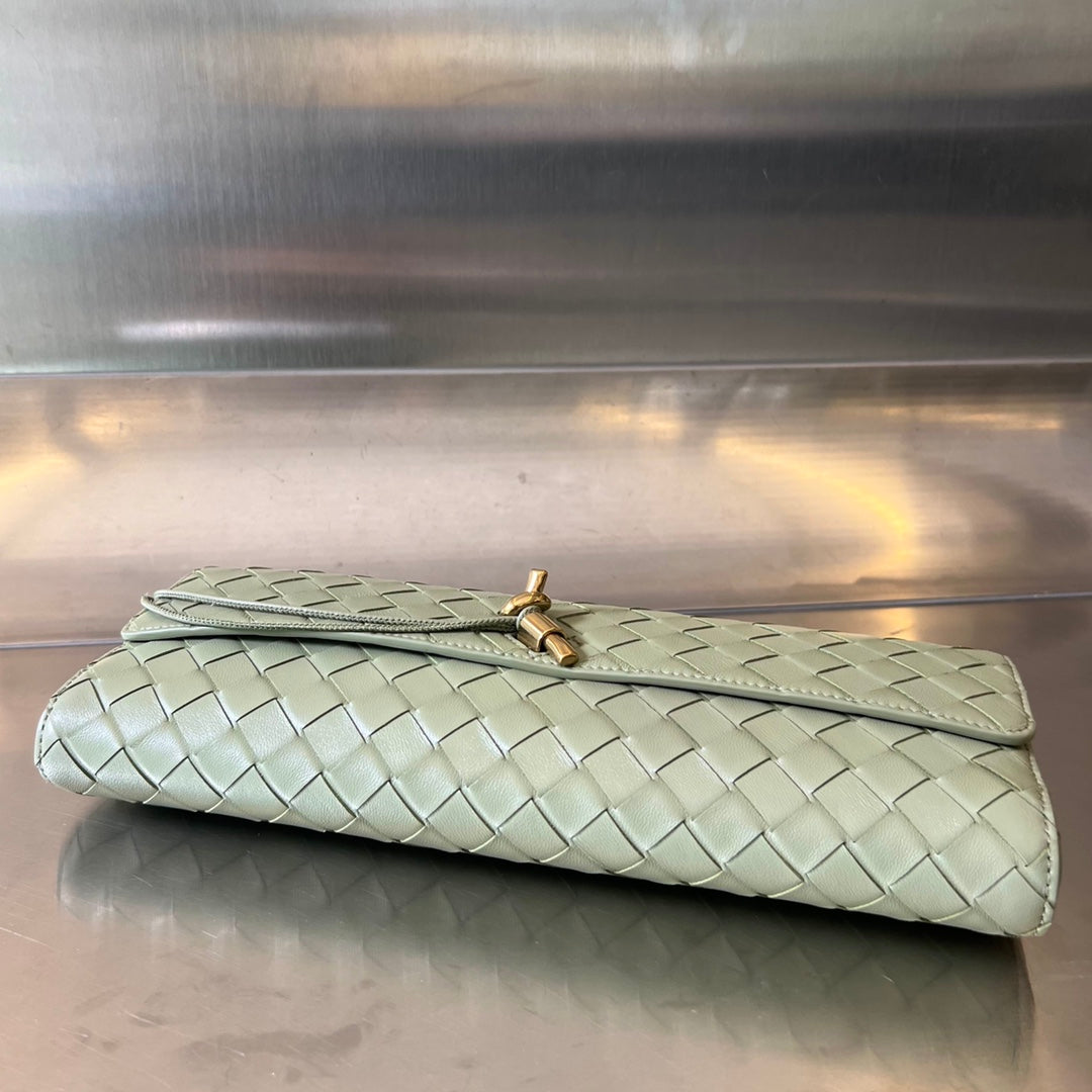 Luxury Bottega Veneta BV Long Clutch Andiamo With Handle 31cm Light Green Calfskin Ghw