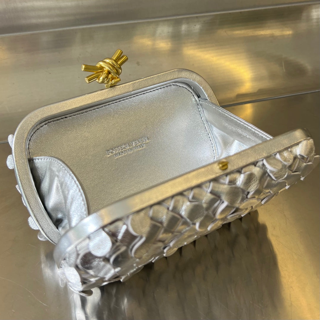 Luxury Bottega Veneta GOLDEN KNOT 19 IN SILVER LAMBSKIN