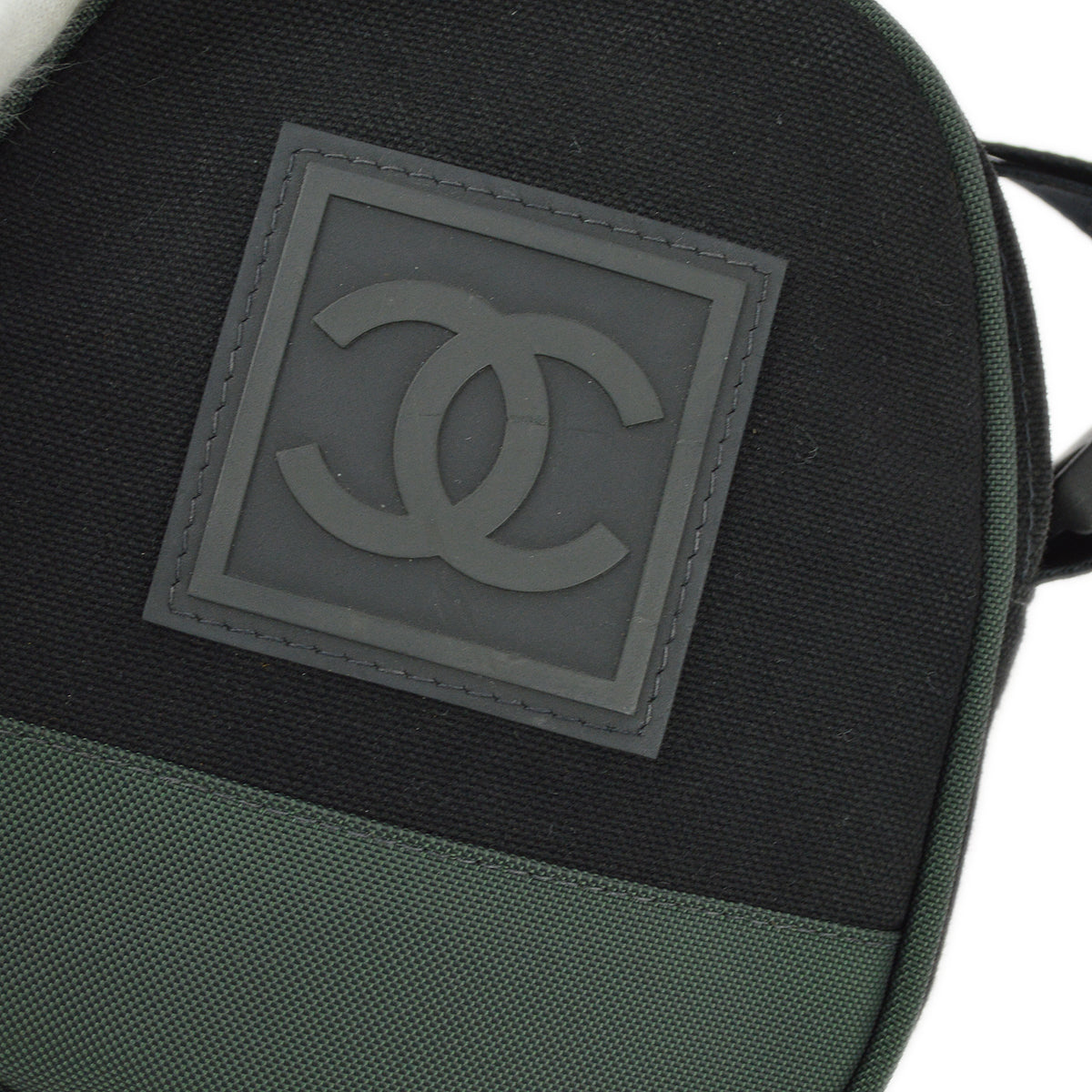 Luxury Chanel 2003-2004 Black Green Sport Line Bum Shoulder Bag