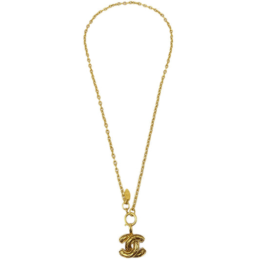 Luxury Chanel Gold CC Pendant Necklace 3858