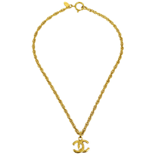 Luxury Chanel Gold CC Pendant Necklace