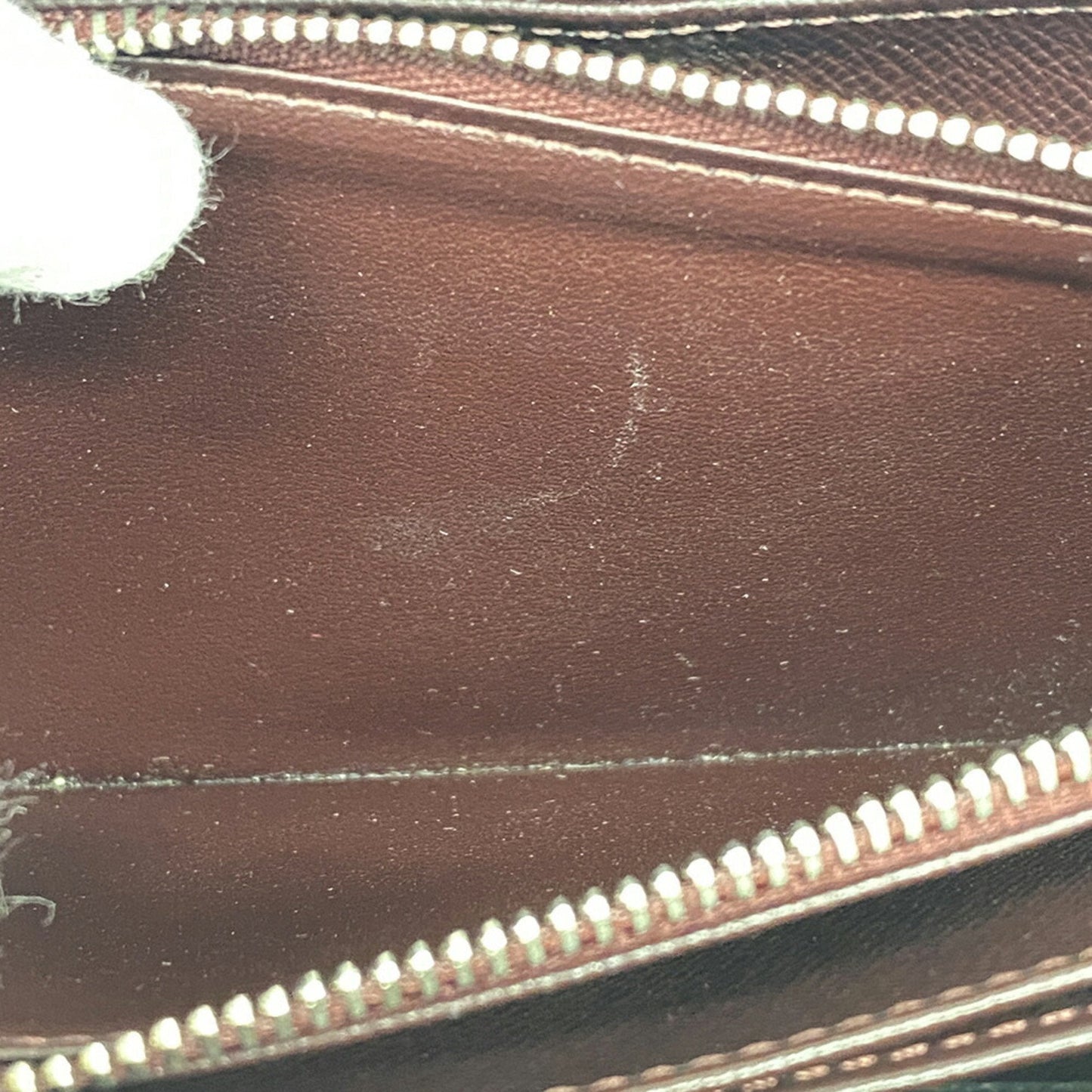 Louis Vuitton Zippy Leather Wallet ()
