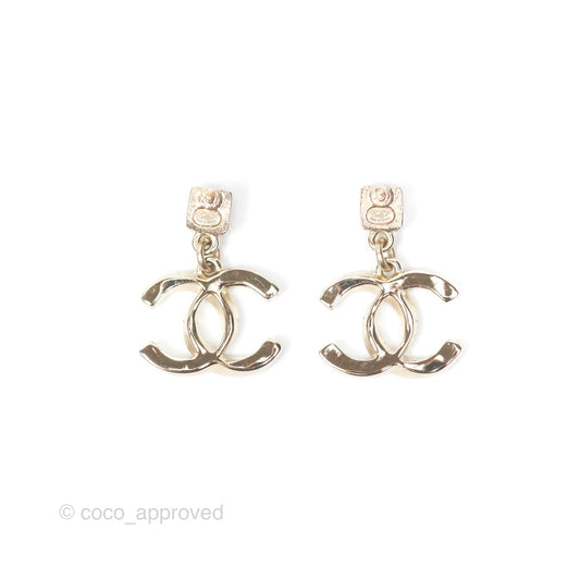 Chanel CC Crystals Drop Earrings Gold Tone 24P