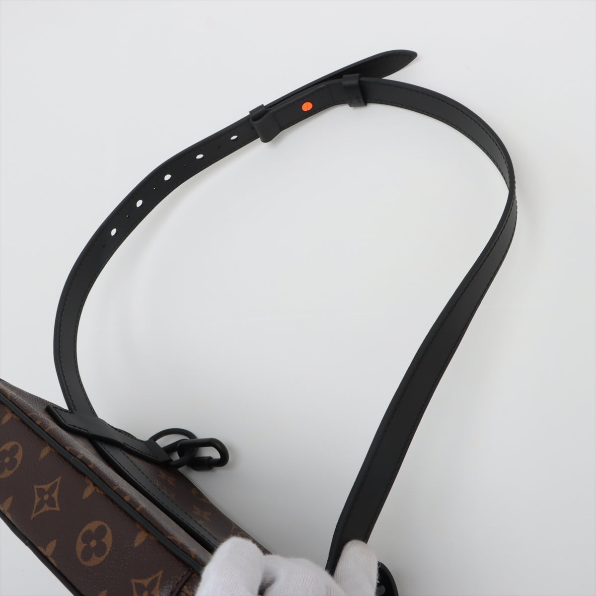Louis Vuitton Monogram Utility Bag M44468
