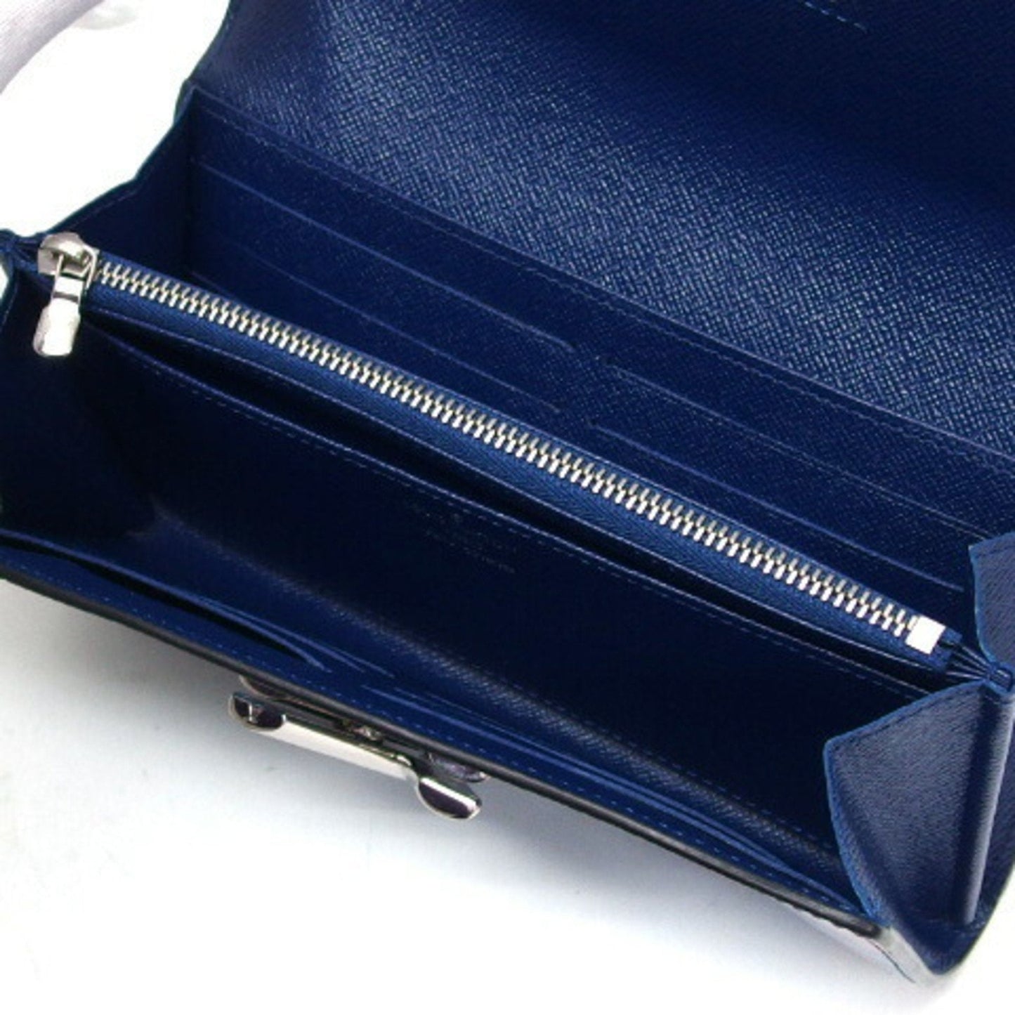 Louis Vuitton Leather Wallet ()