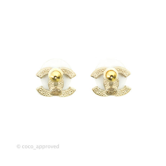 Chanel CC Pearl Earrings Gold Tone 21V