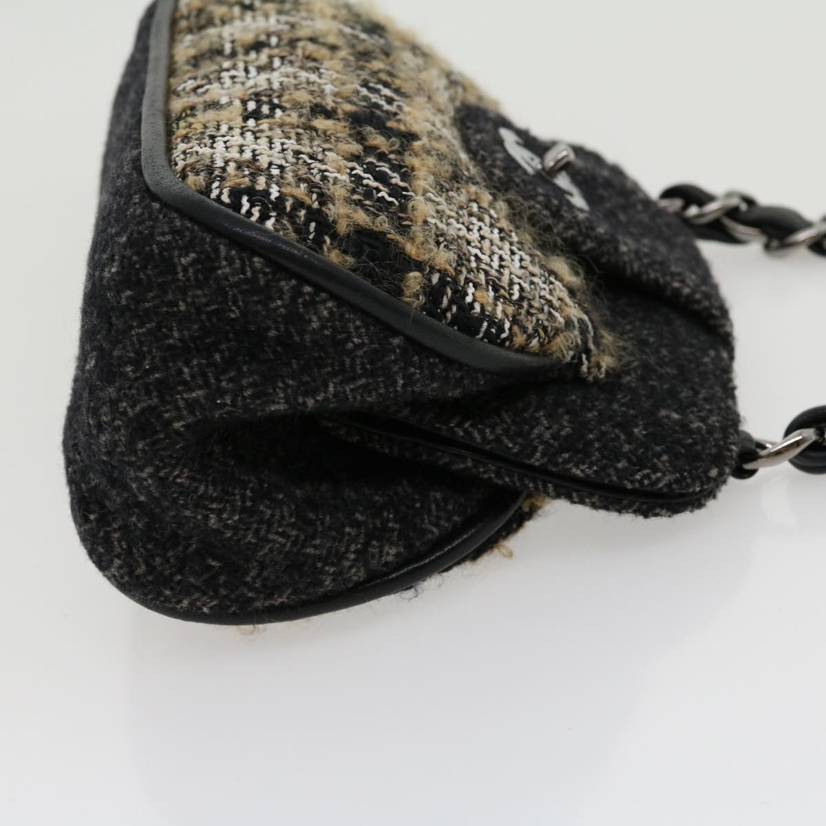 Luxury Chanel Turn Lock Chain Shoulder Bag Wool Gray CC 30734A