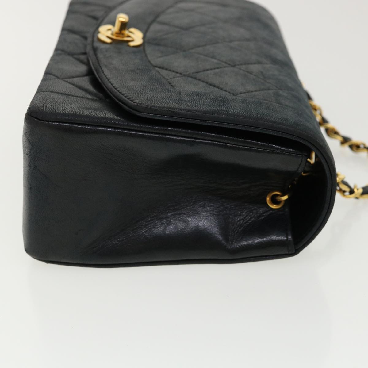 Luxury Chanel Diana Matelasse Shoulder Bag Lamb Skin Black CC 31443