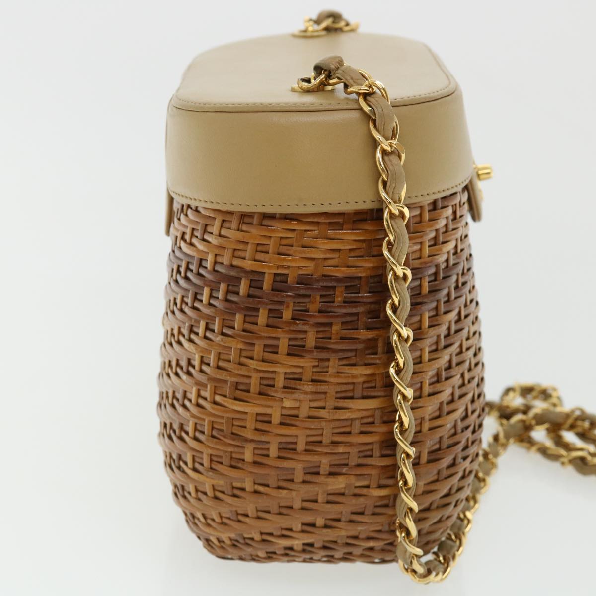 Luxury Chanel Basket Chain Shoulder Bag Leather rattan Brown CC 31896A