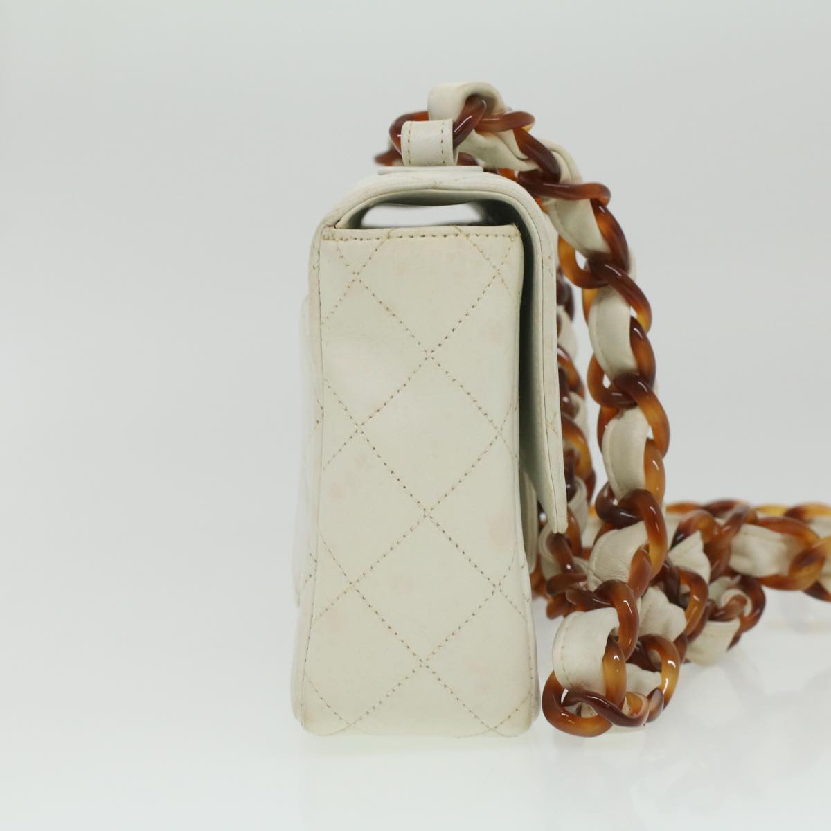 Luxury Chanel Matelasse Turn Lock Shoulder Bag Lamb Skin Brown White CC 32160A