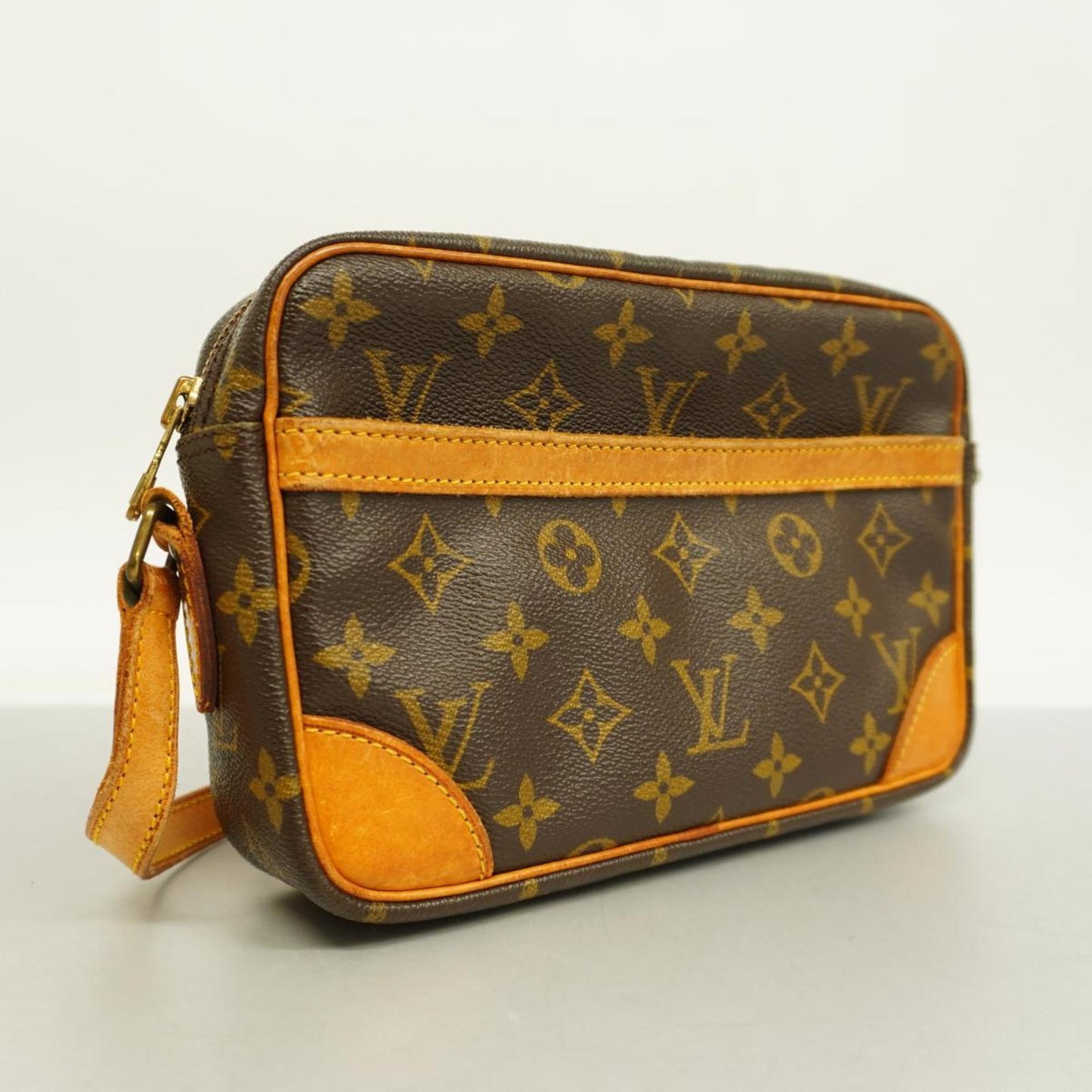 Louis Vuitton Trocadero 23 Canvas Shoulder Bag ()