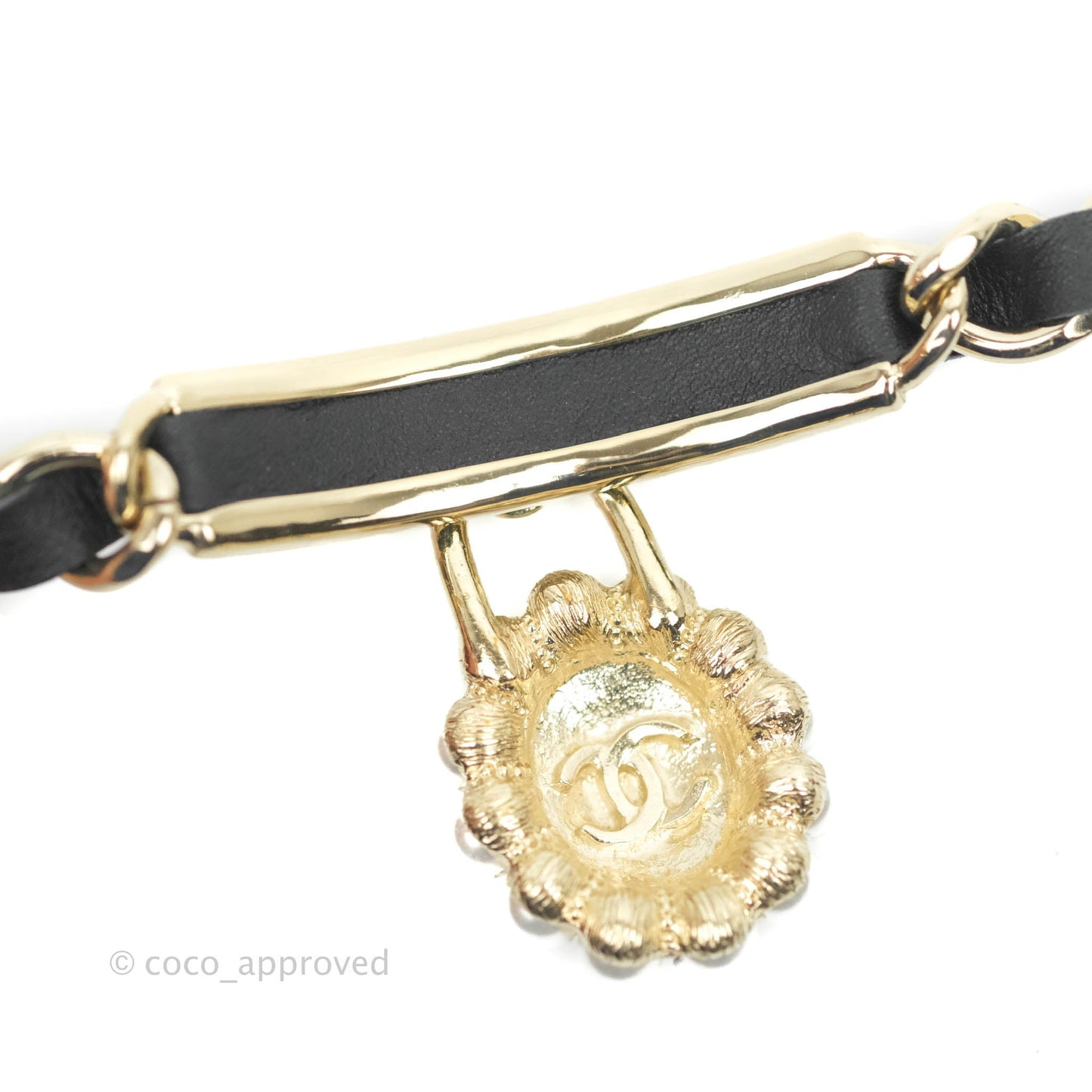 Chanel Crystal Nameplate Pearl CC Pendant Choker Gold Tone 21A