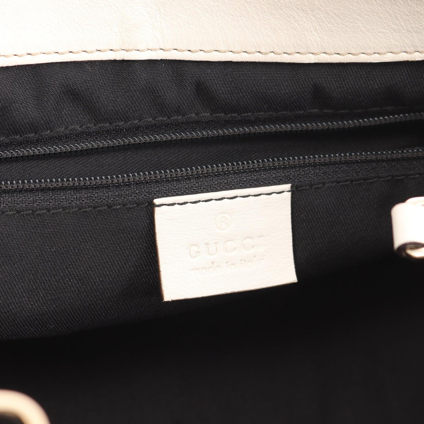 Luxury Gucci Trending 2025 Leather Abbey D Ring Leather Shoulder Bag