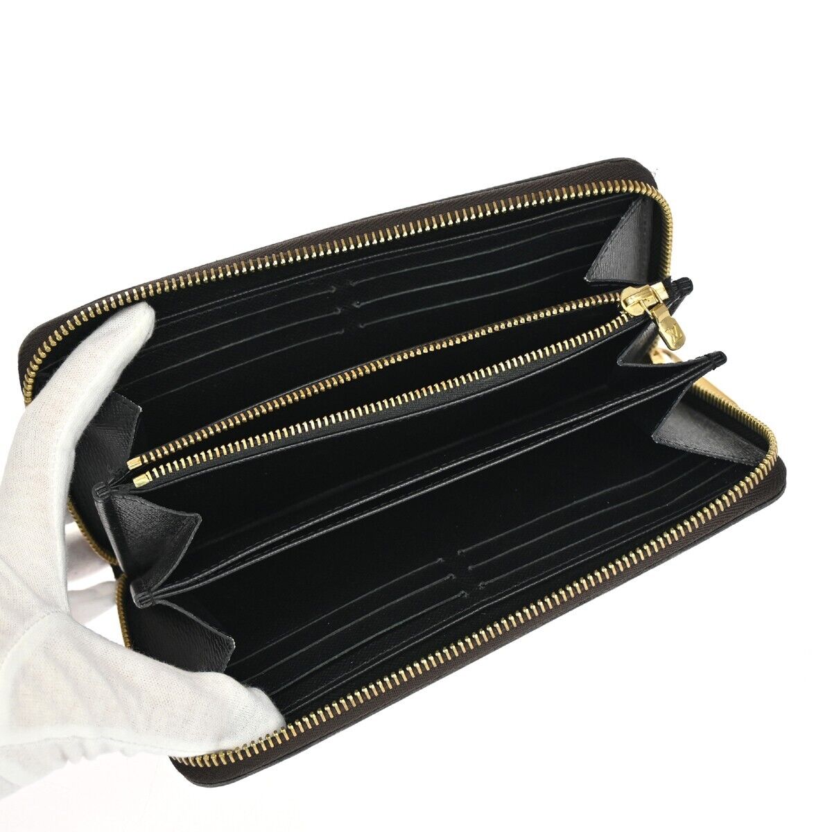 Louis Vuitton Zippy Canvas Wallet ()