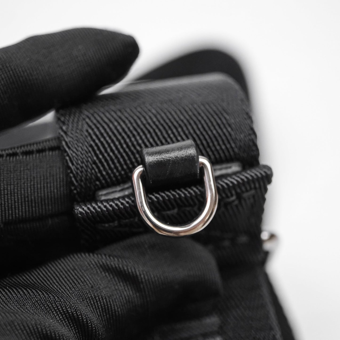 Louis Vuitton Keepall Bandoulière 25 Monogram Eclipse Canvas