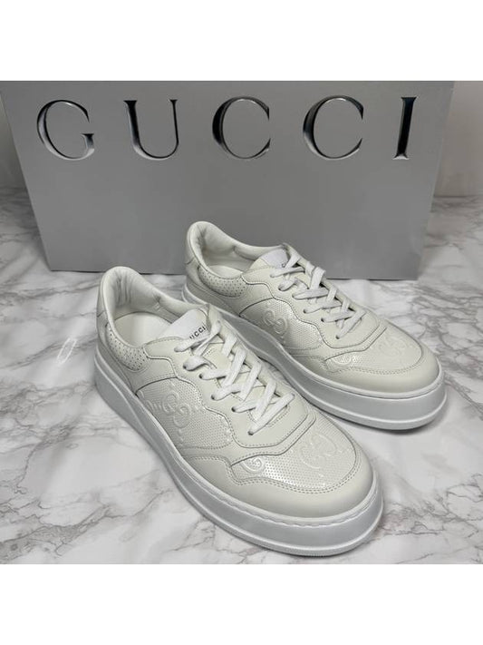 Luxury Gucci Trending 2025 GG Emboss Low Top Sneakers White