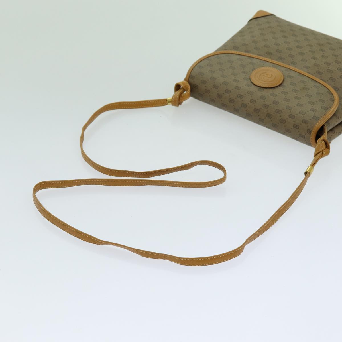 Luxury Gucci Trending 2025 Gg Canvas Canvas Shoulder Bag