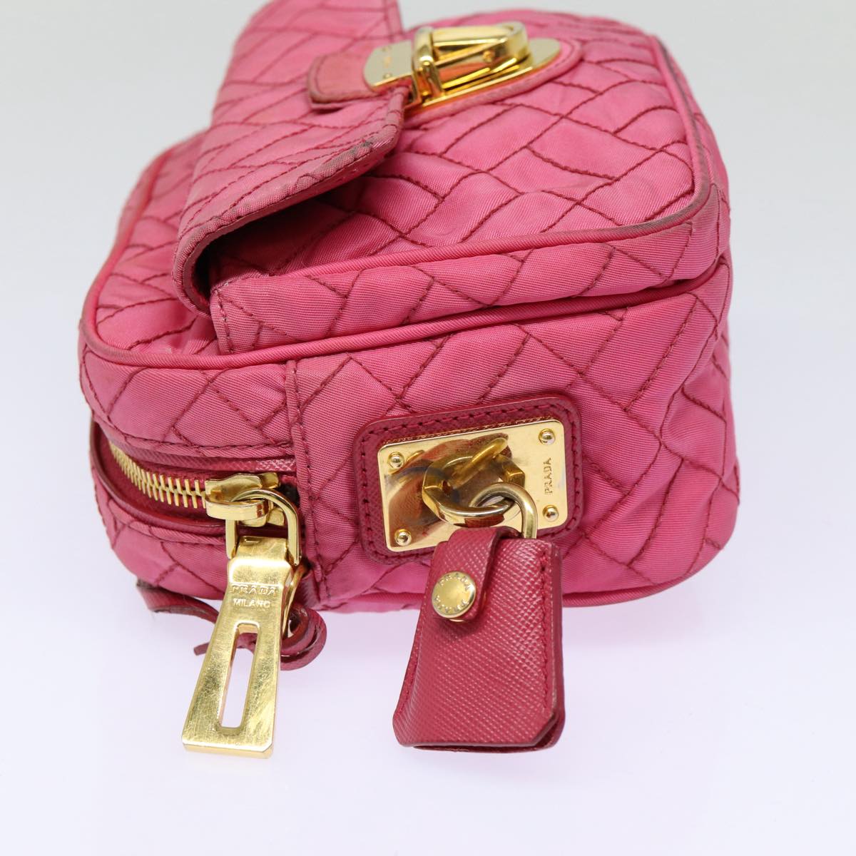 Luxury Prada Quilted Shoulder Bag Nylon Pink Gold 88102