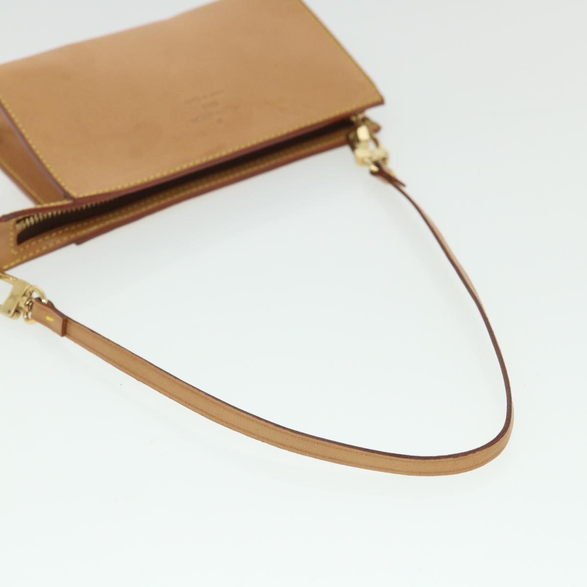 Louis Vuitton Pochette Leather Clutch Bag ()