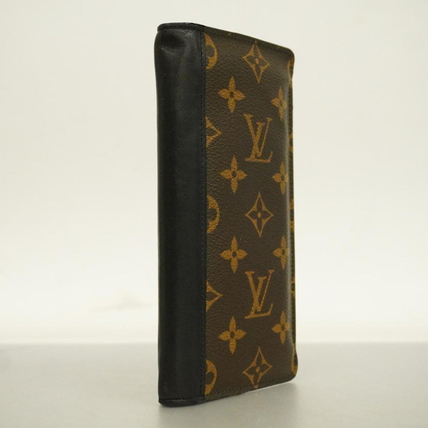 Louis Vuitton Brazza Canvas Wallet ()