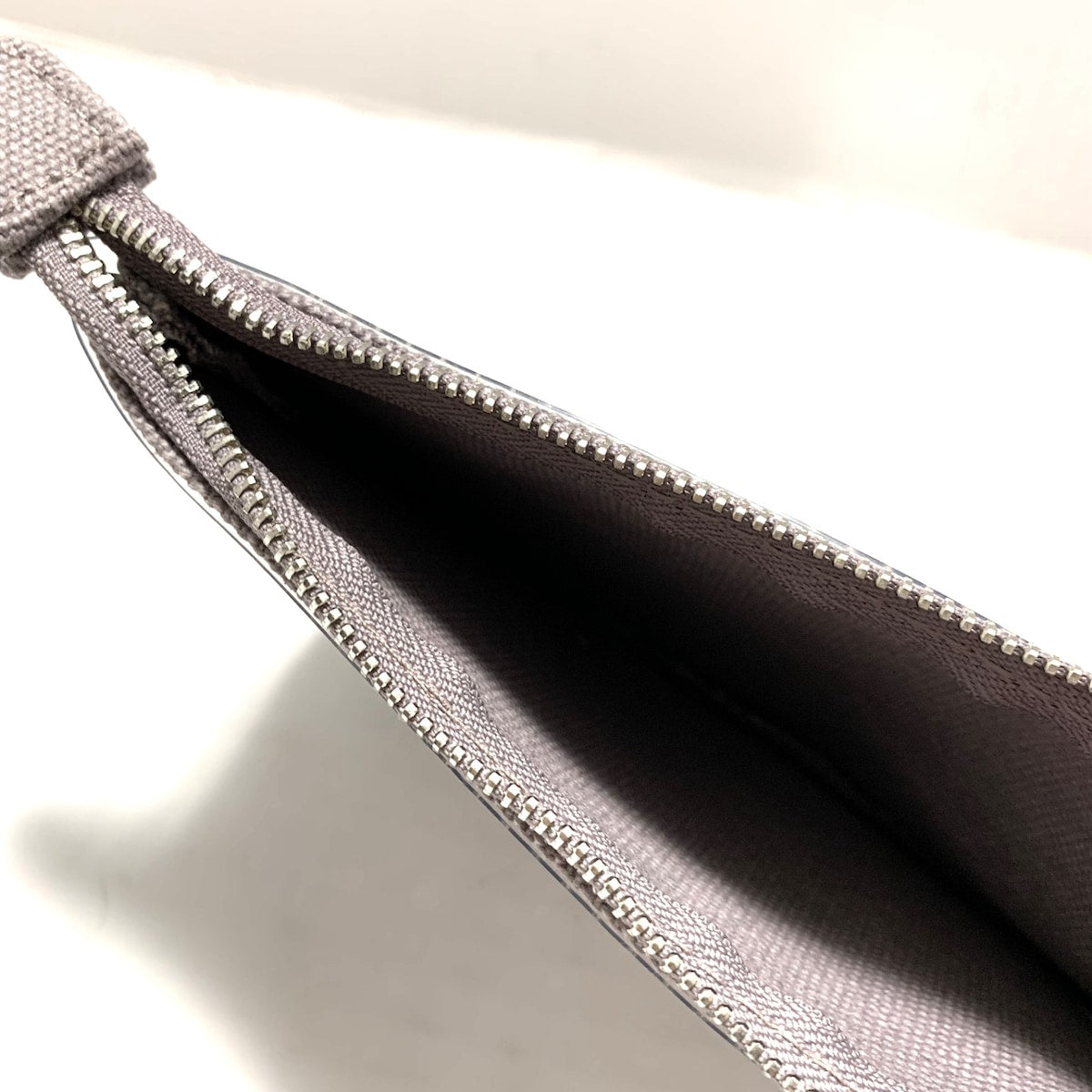 Louis Vuitton Synthetic Clutch Bag ()