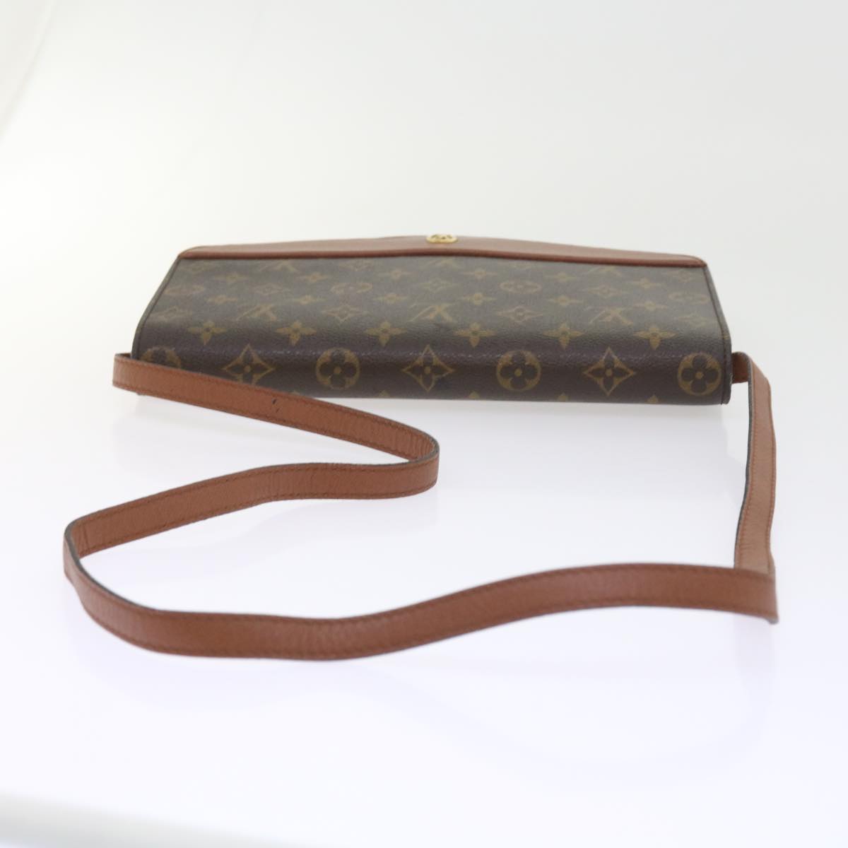 Louis Vuitton Canvas Shoulder Bag ()