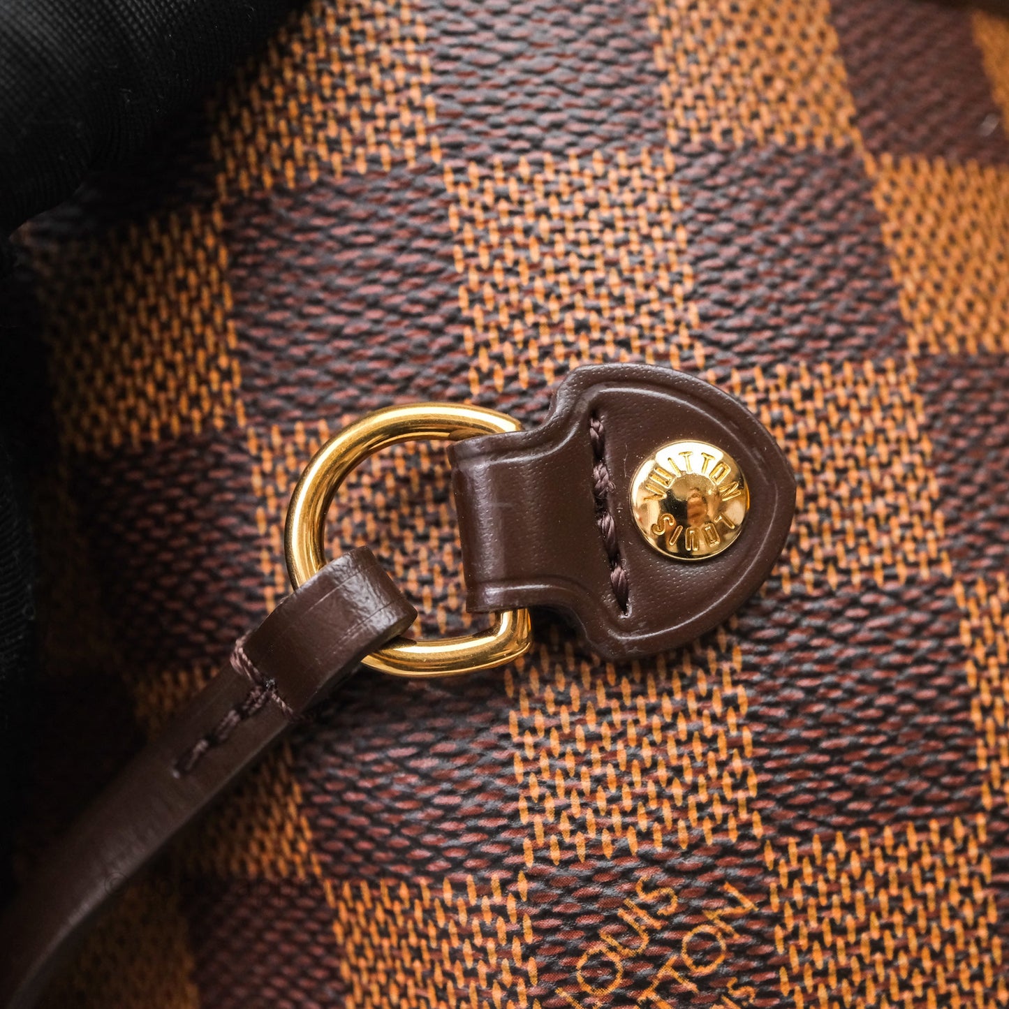 Louis Vuitton Neverfull MM Damier Ebene Canvas