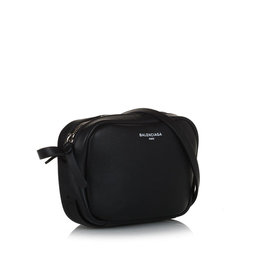 Luxury Balenciaga Everyday XS Camera Bag (SHG-35597)