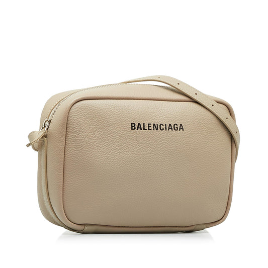 Luxury Balenciaga Medium Everyday Camera Bag (SHG-JDZMjW)