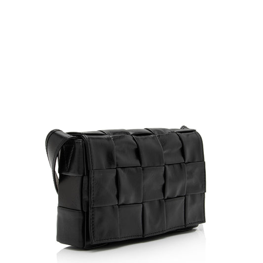Luxury Bottega Veneta Distressed Calfskin Cassette Small Crossbody Bag (SHF-Mj13CL)