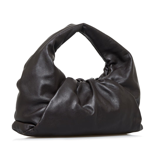 Luxury Bottega Veneta Medium The Shoulder Pouch (SHG-hzsa2W)