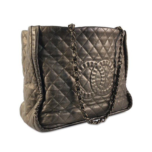Chanel CC Quilted Calfskin Istanbul Tote (SHG-d6Lzss)