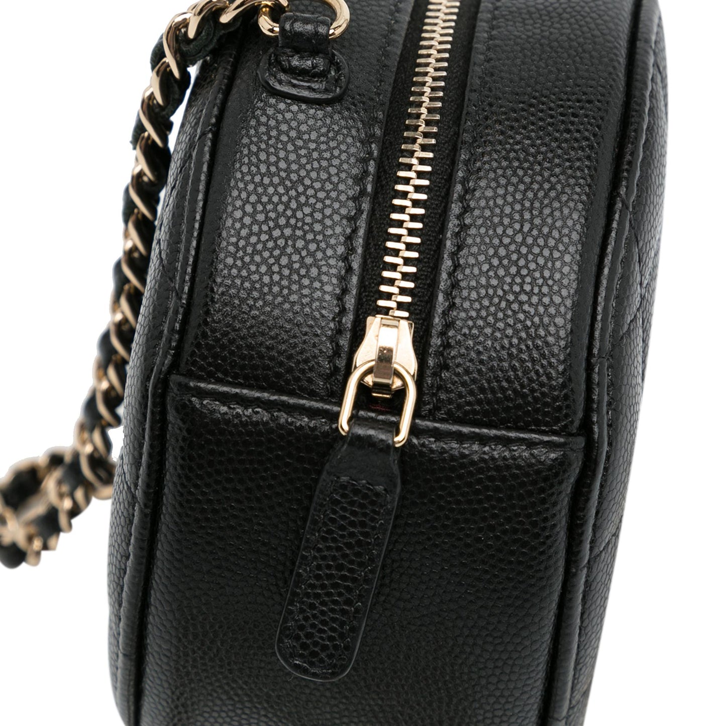 Chanel CC Quilted Caviar Round Clutch With Chain (SHG-ov2ka3)